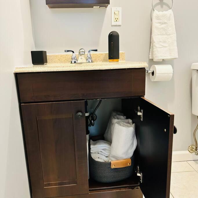 Ocean Block Oasis, 2-Bed Condo シーサイド・ハイツ エクステリア 写真